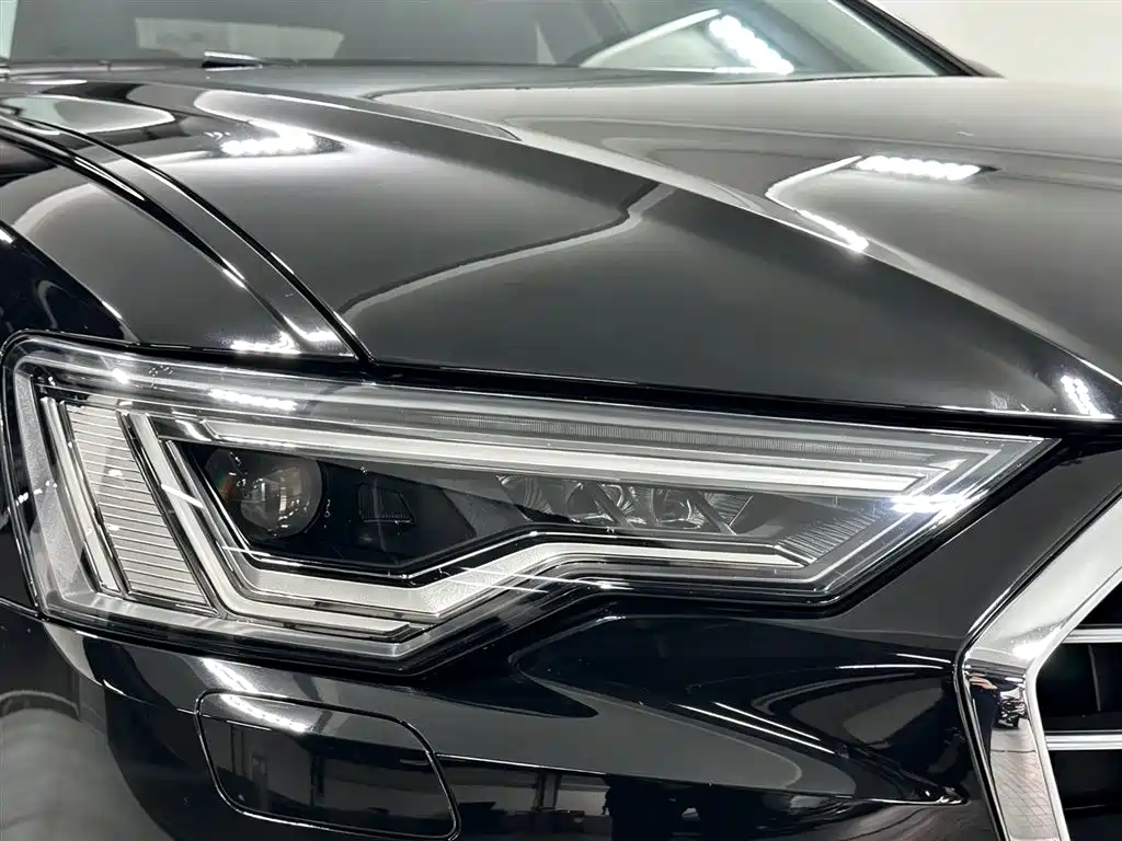 Audi A6L — миниатюра 12