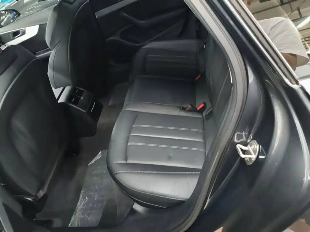 Audi A4L — миниатюра 17