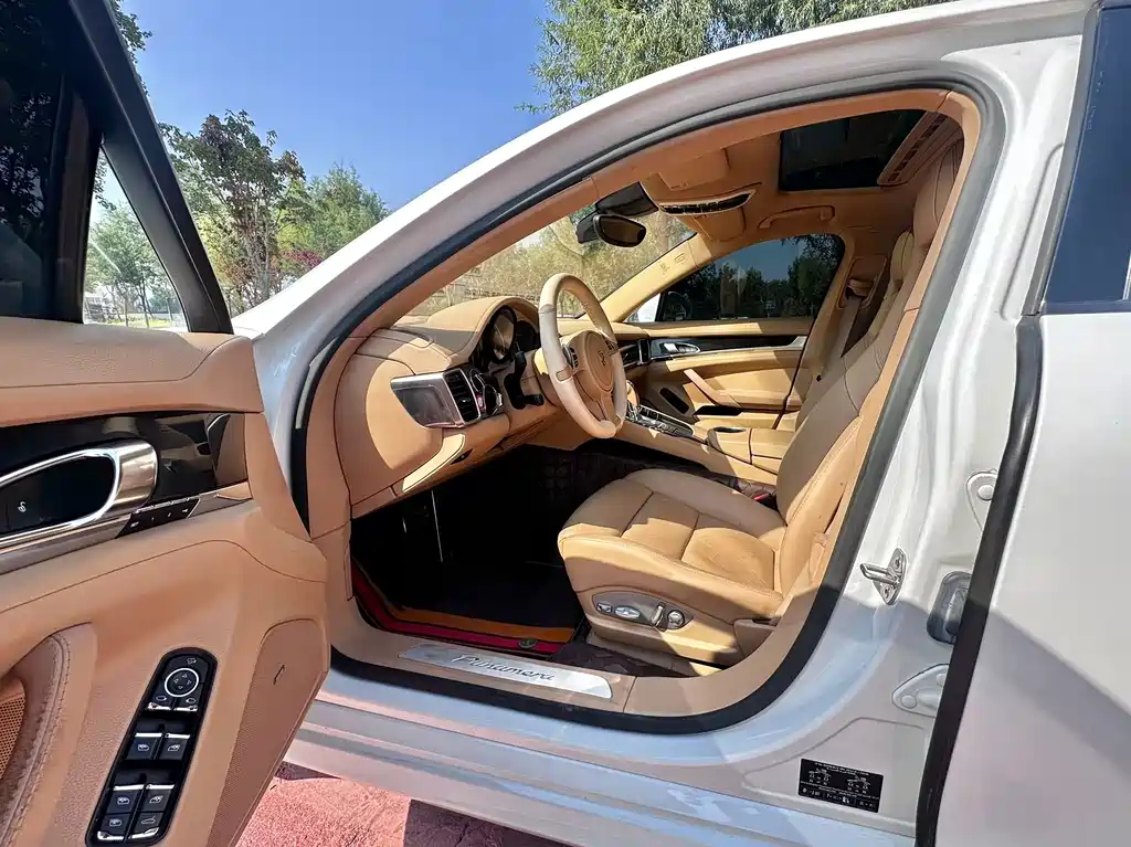 Porsche Panamera — миниатюра 5