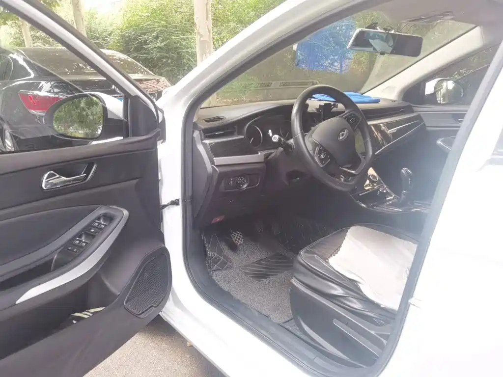 Chery Arrizo 5 — миниатюра 14