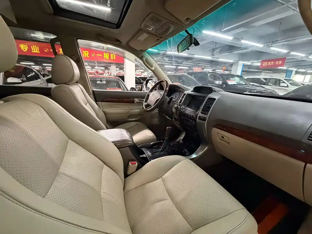 Toyota Land Cruiser Prado 2006 4.0L AT VX NAVI