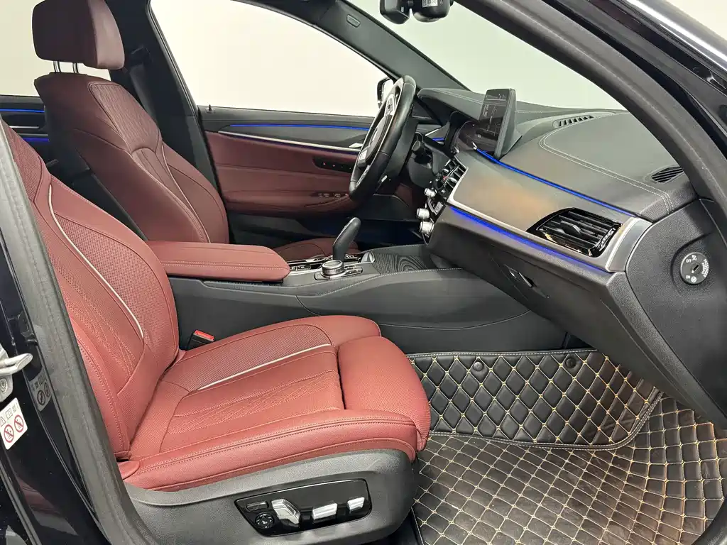 BMW 5 Series — миниатюра 14
