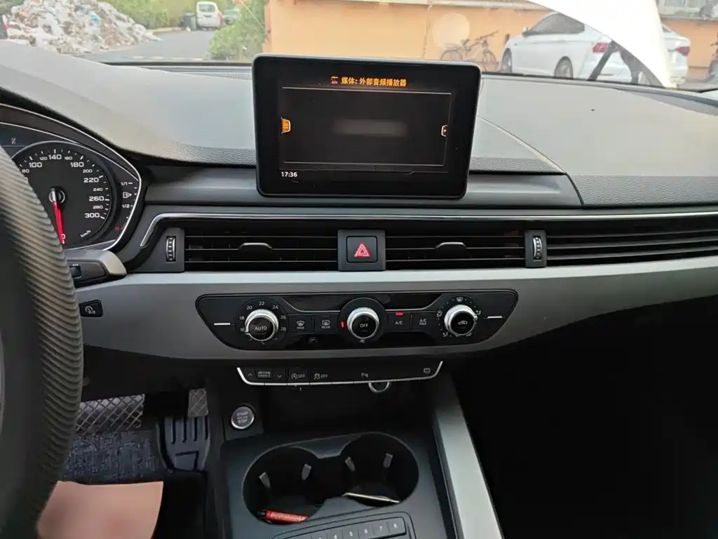 Audi A4L — миниатюра 6