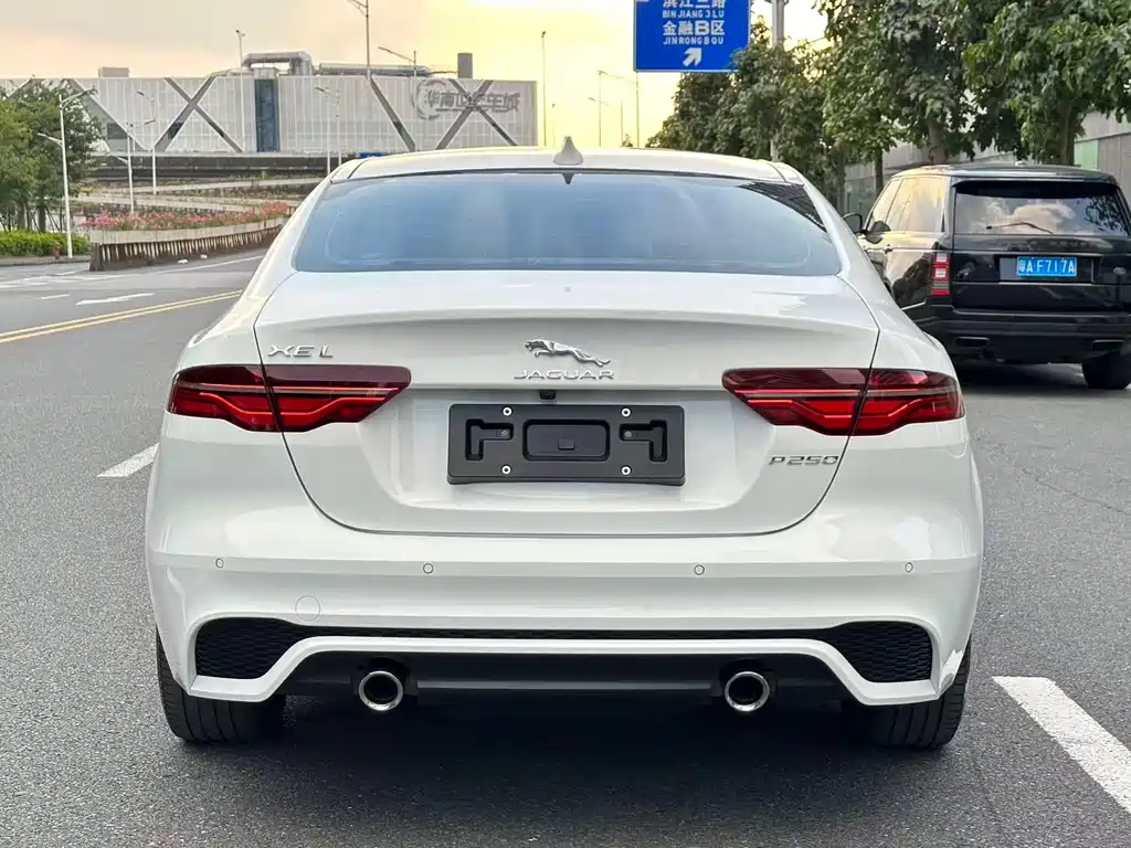Jaguar XEL — фотографии объявления, Фото 19