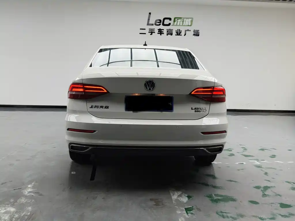 Volkswagen Lavida — миниатюра 5