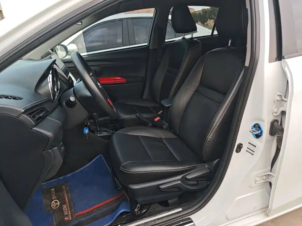 Toyota Yaris L — миниатюра 15