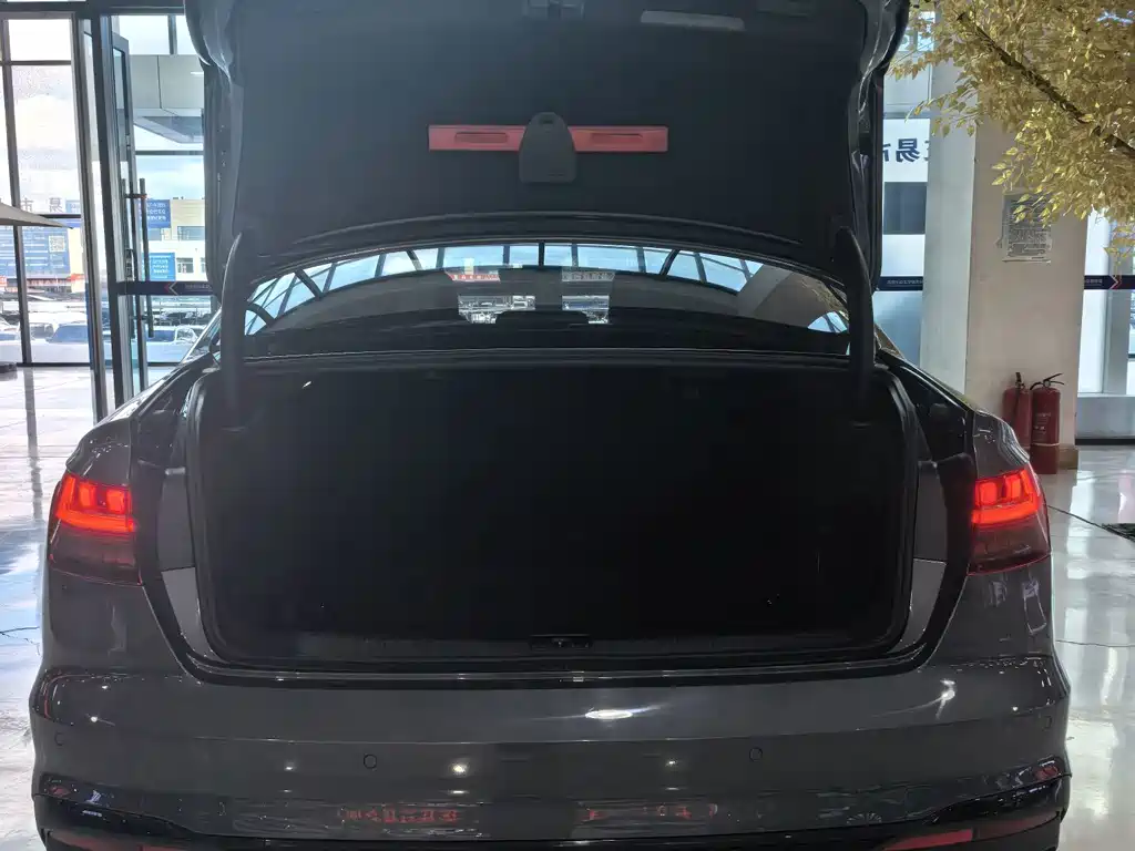 Audi A4L — миниатюра 23