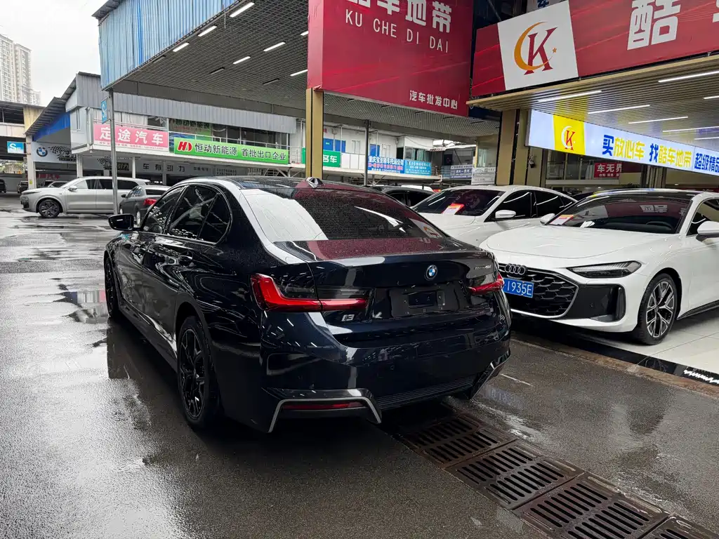 BMW i3 — миниатюра 6