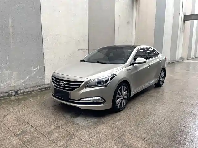 MODERN NAME PICTURE 2016