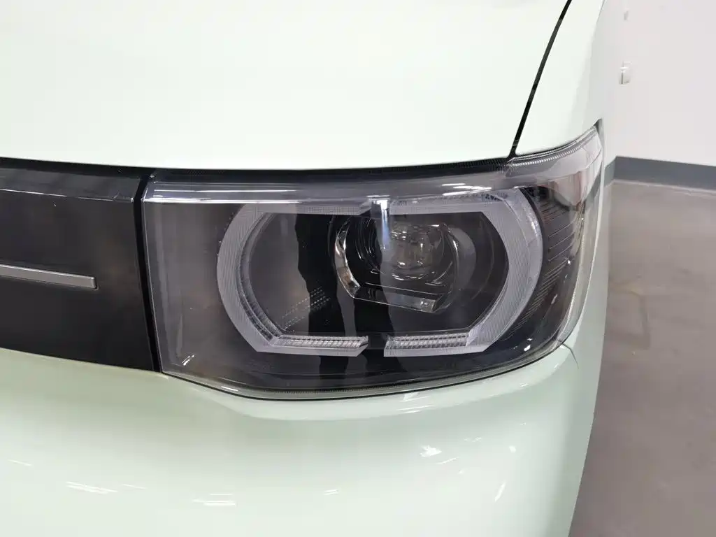Wuling MINIEV — миниатюра 7