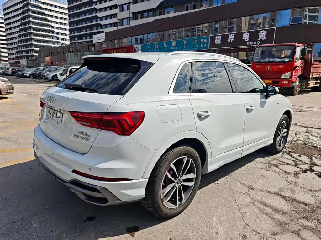 Audi Q3 — миниатюра 5