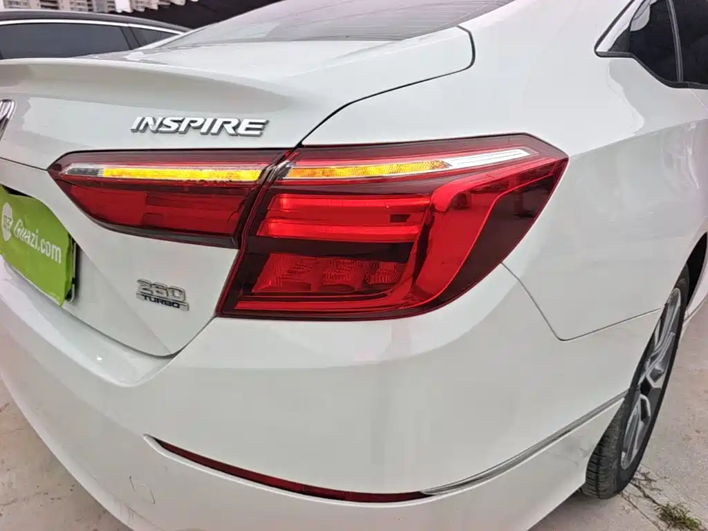 Honda Inspire — миниатюра 8