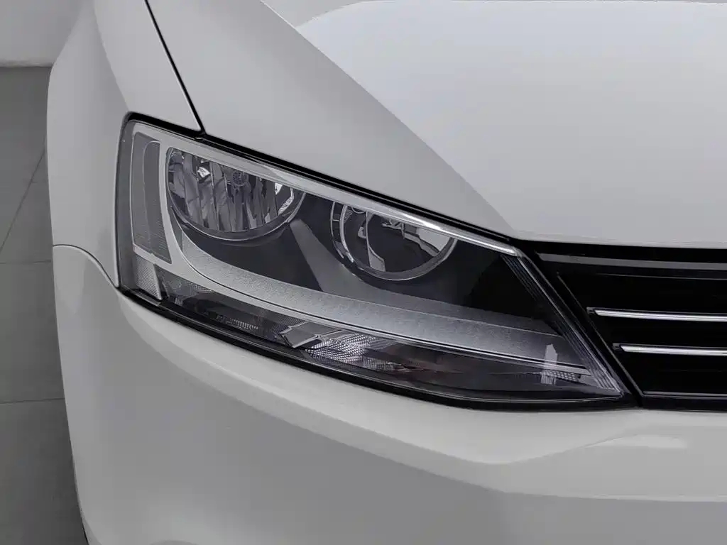 Volkswagen Sagitar — миниатюра 7