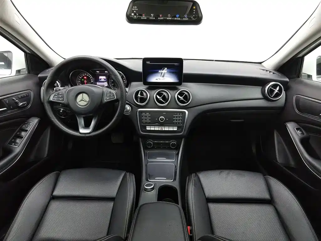 Mercedes-Benz GLA 2018 GLA 200