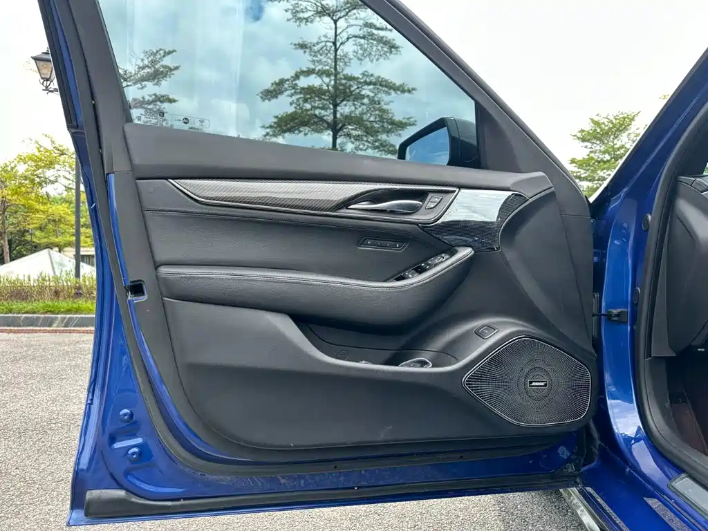 Cadillac CT5 — миниатюра 4