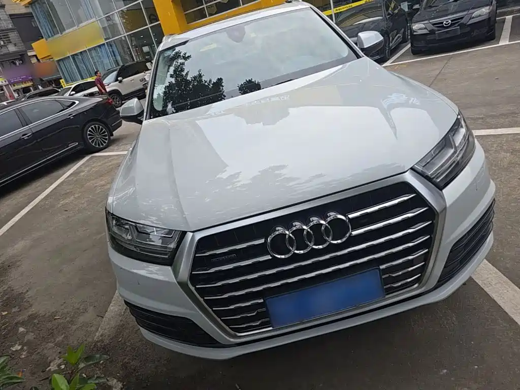 Audi Q7 — миниатюра 4