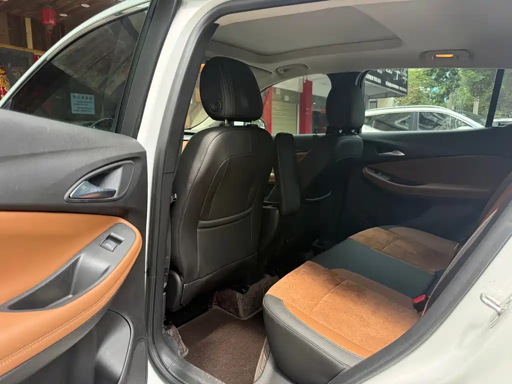 Buick Encore GX — миниатюра 5