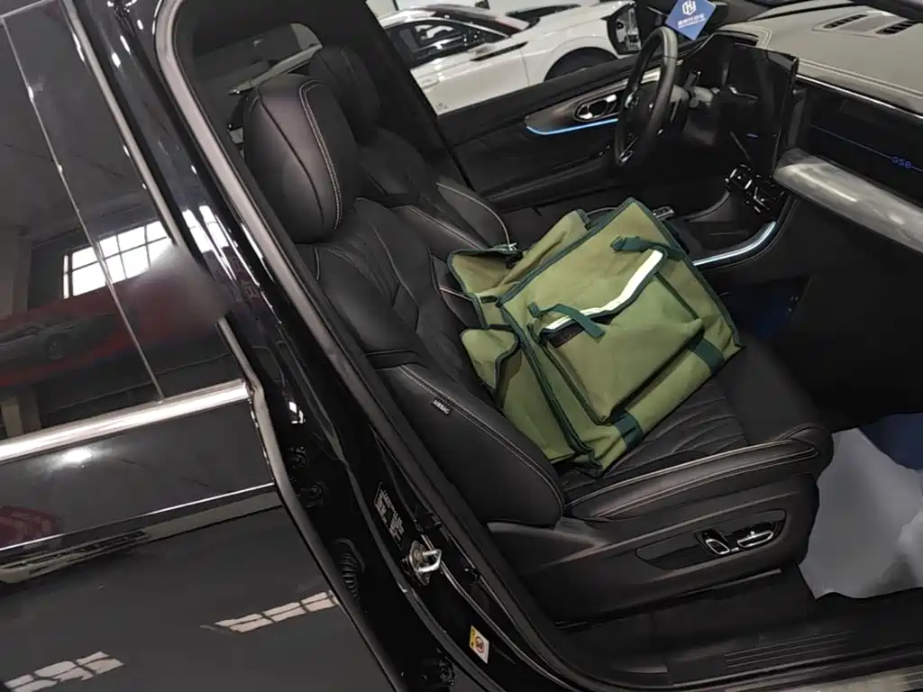 GAC Motor Trumpchi GS8 — миниатюра 25