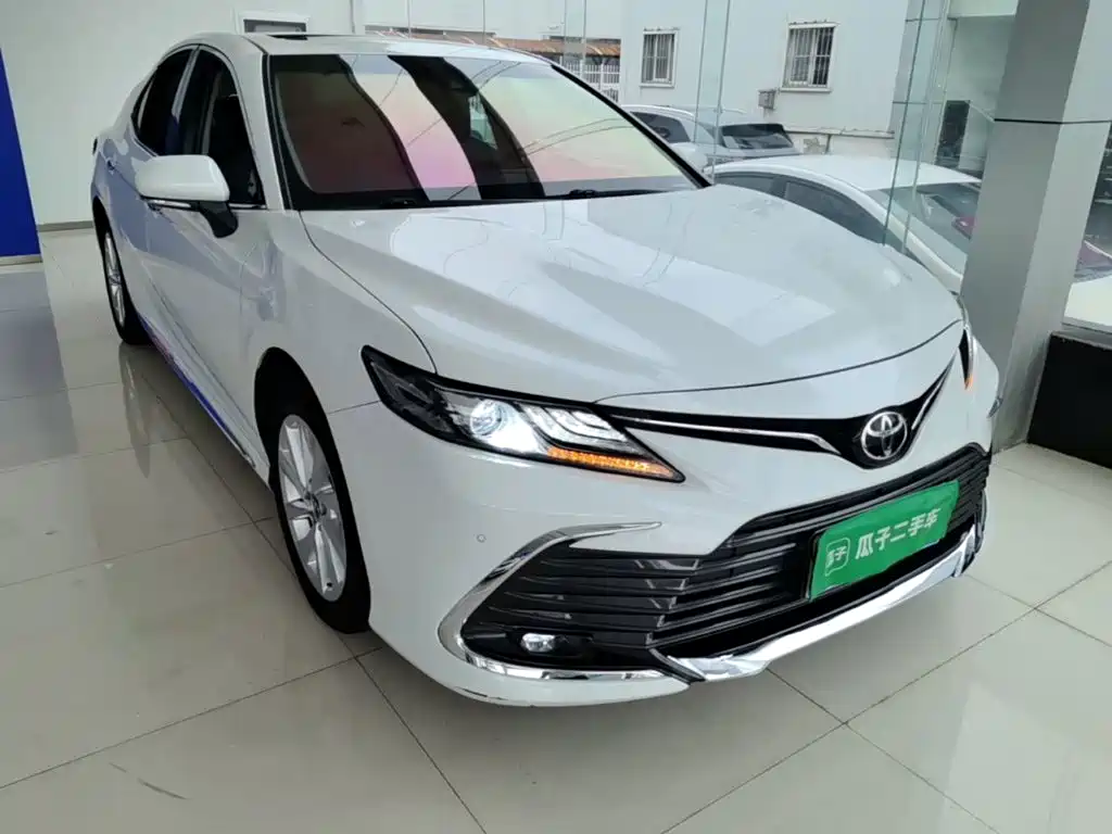 Toyota Camry — миниатюра 4