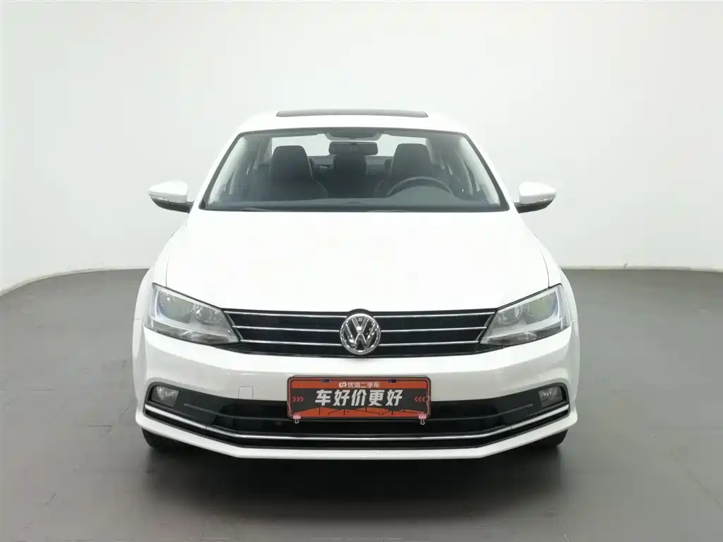 Volkswagen Sagitar 2017 1.6L MT Comfort