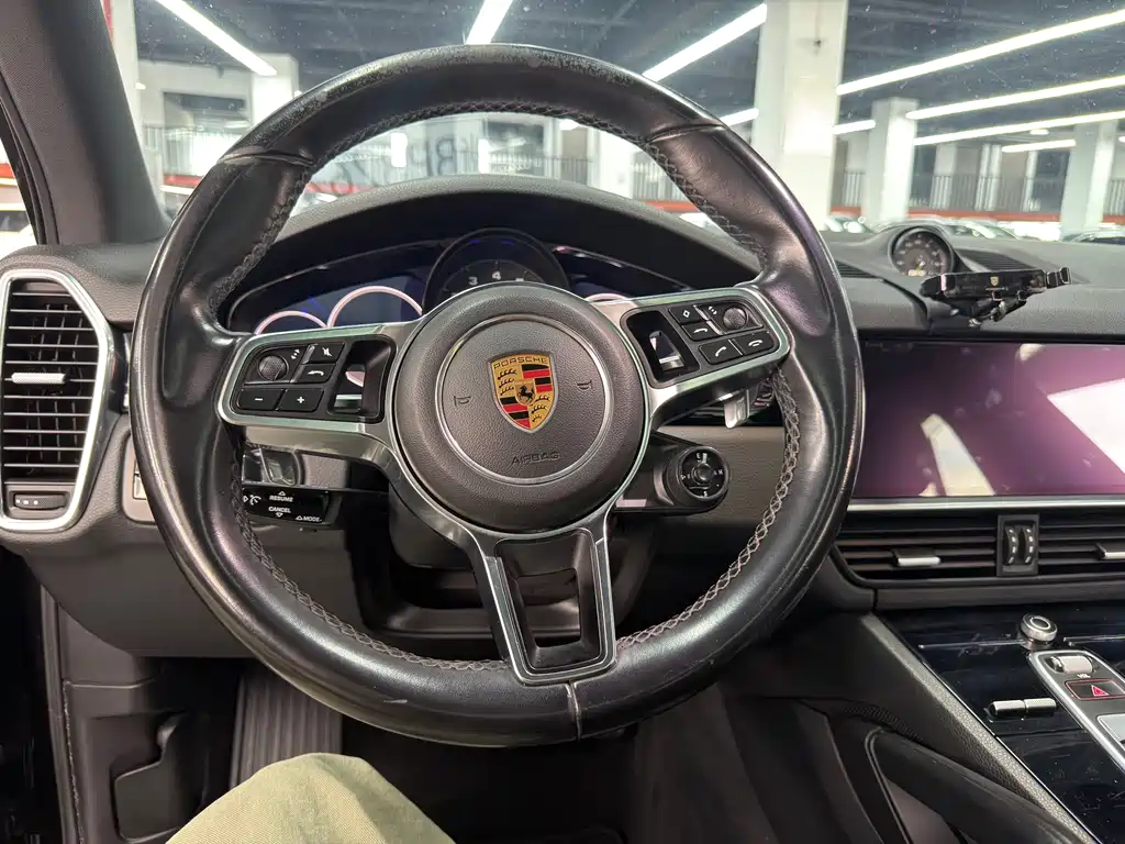 Porsche Cayenne Hybrid — миниатюра 4