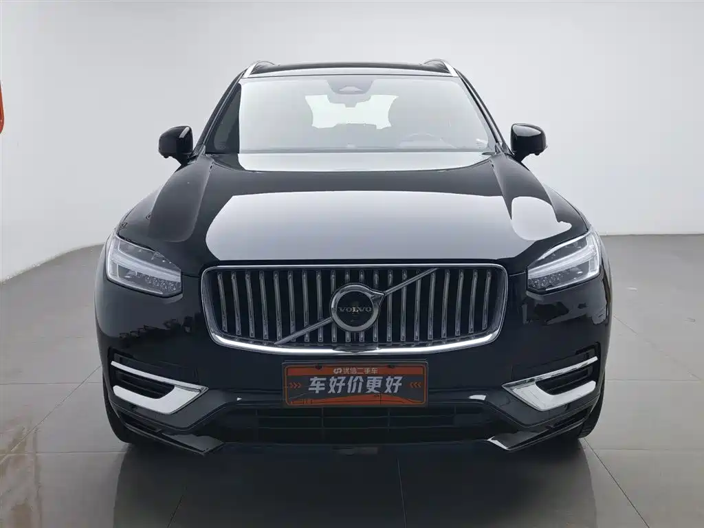 Volvo XC90 2023 B6 Luxury 7 мест
