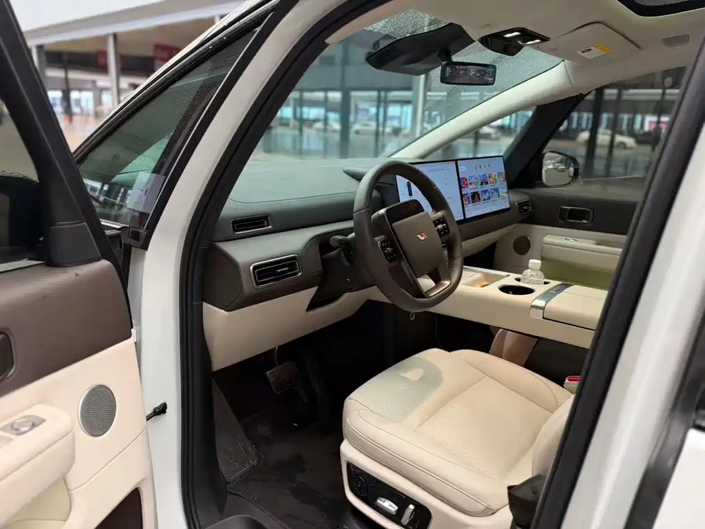 Li Auto Li MEGA — миниатюра 4