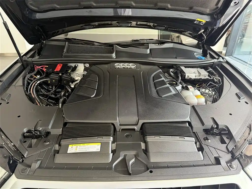 Audi Q7 — миниатюра 8