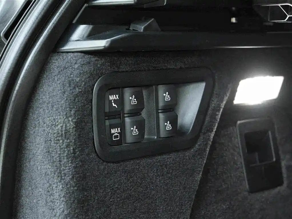 BMW X7 2023 — фото 18