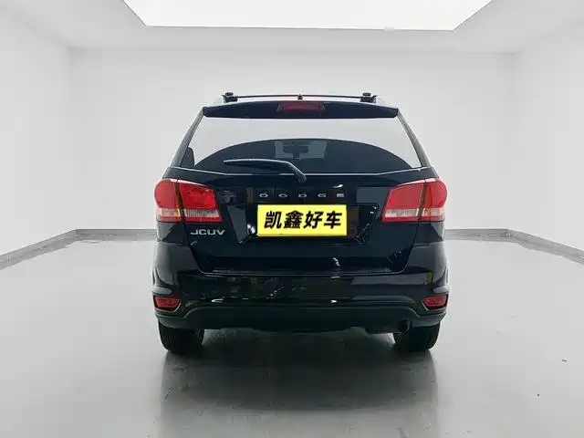 Dodge Journey — миниатюра 5