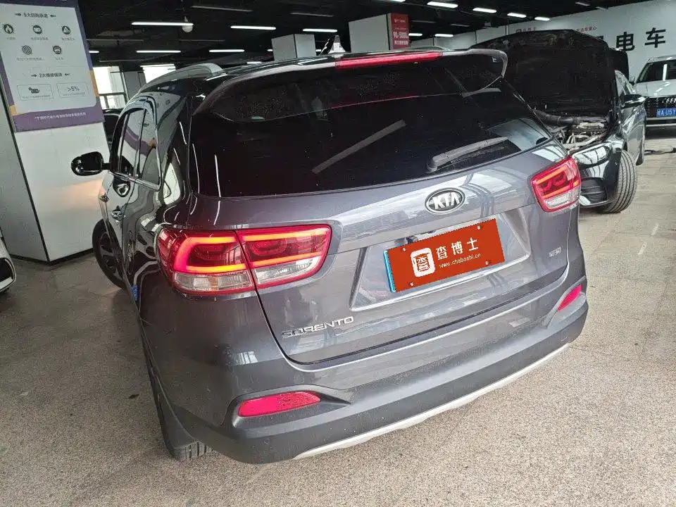 Kia Sorento — миниатюра 12