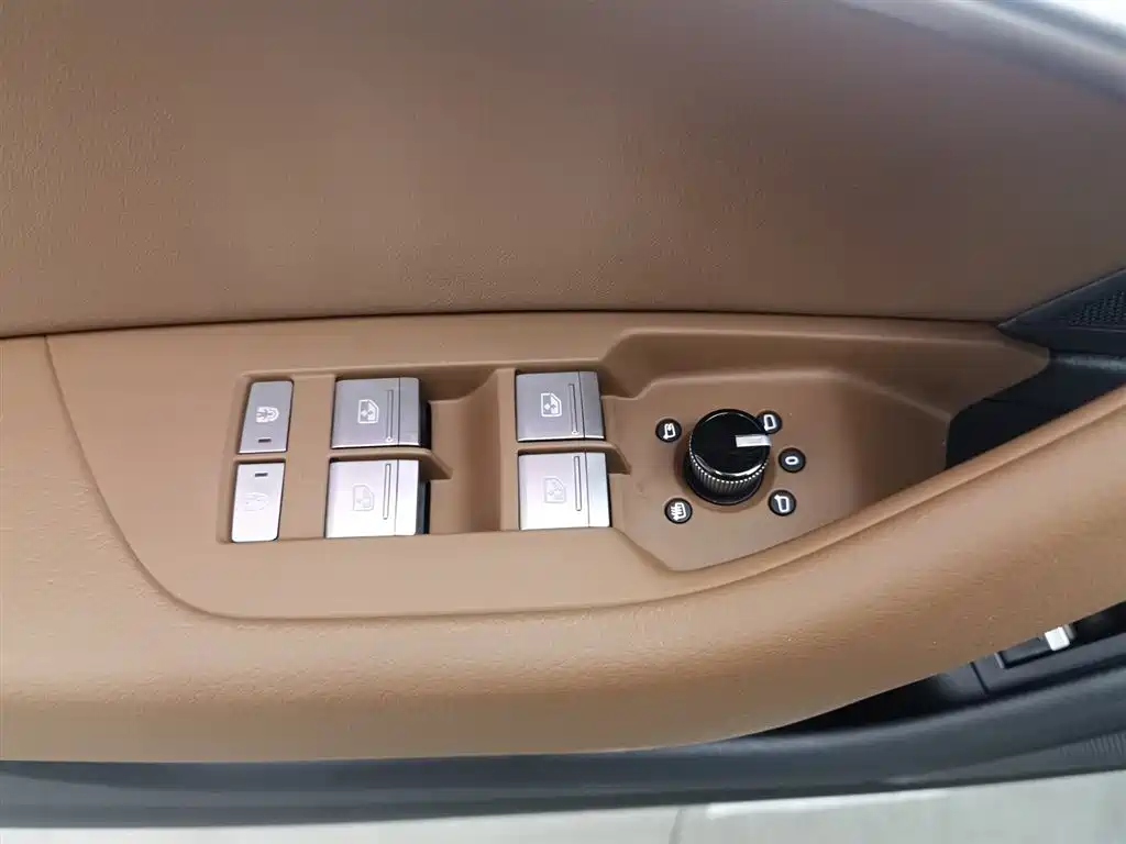 Audi A6L 2025 45 TFSI quattro