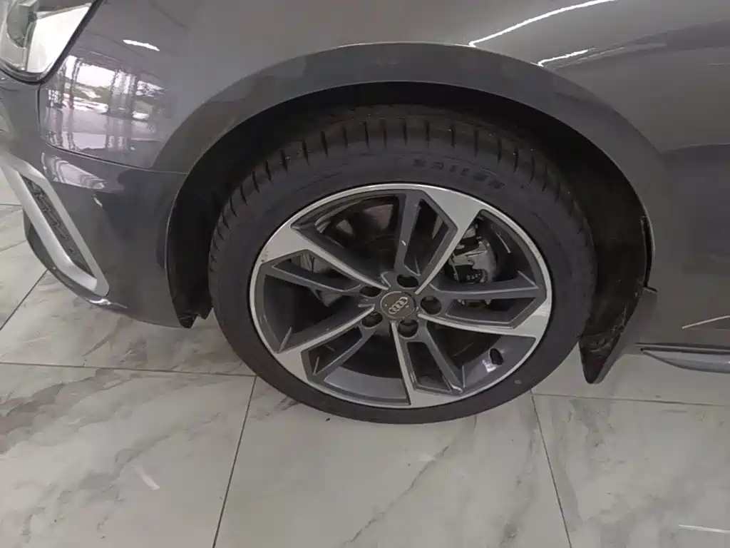 Audi A4L — миниатюра 23