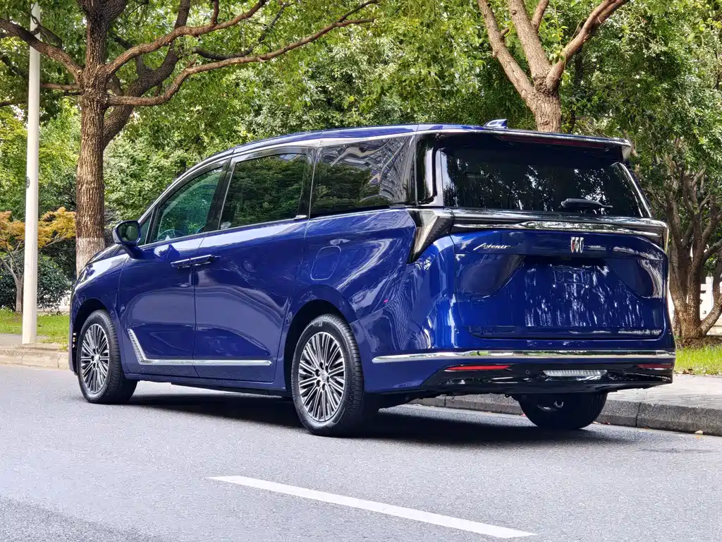 BUICK GL8 NEW ENERGY