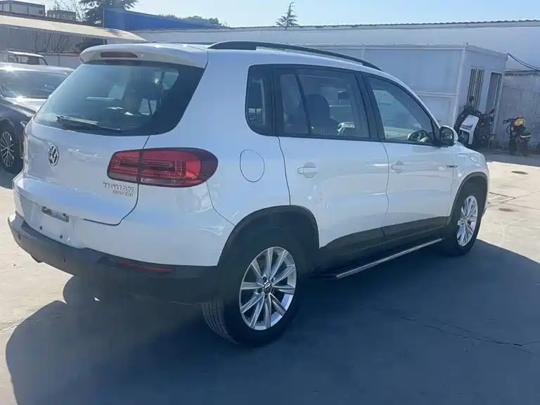 Volkswagen Tiguan — миниатюра 7