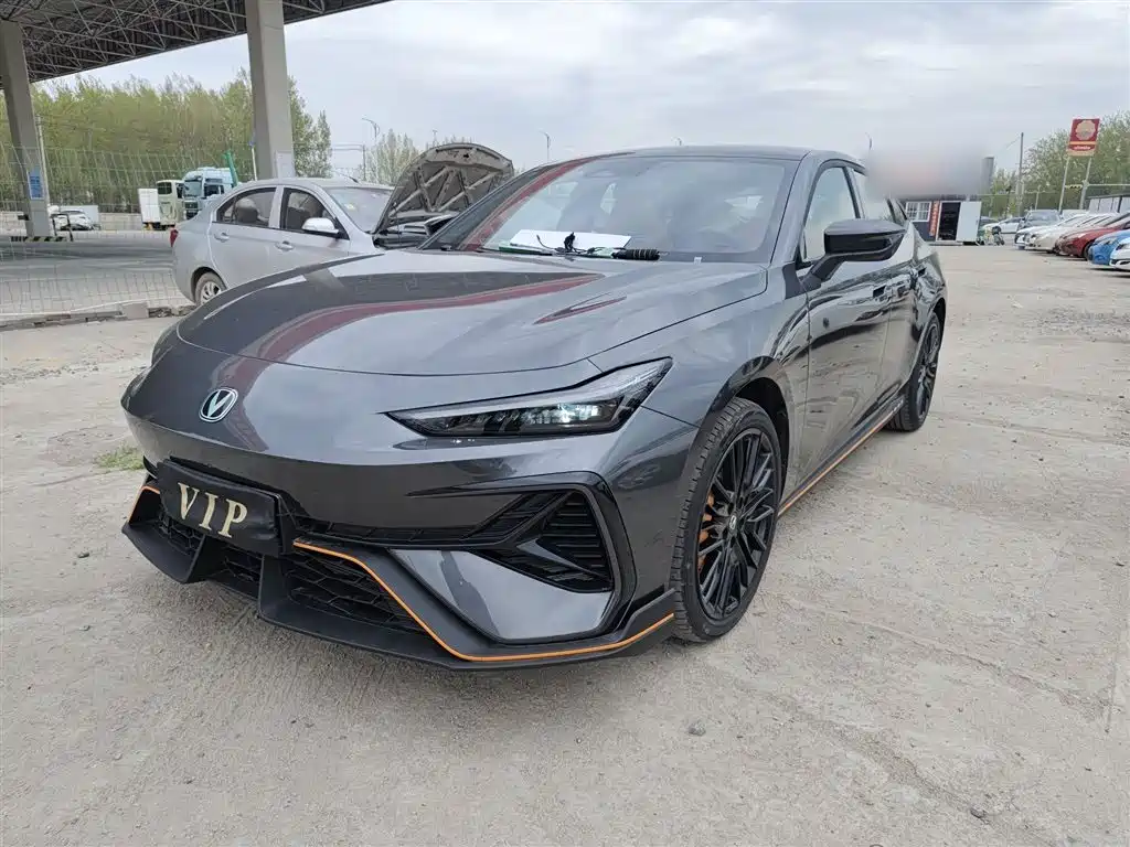 Changan UNI-V 2025