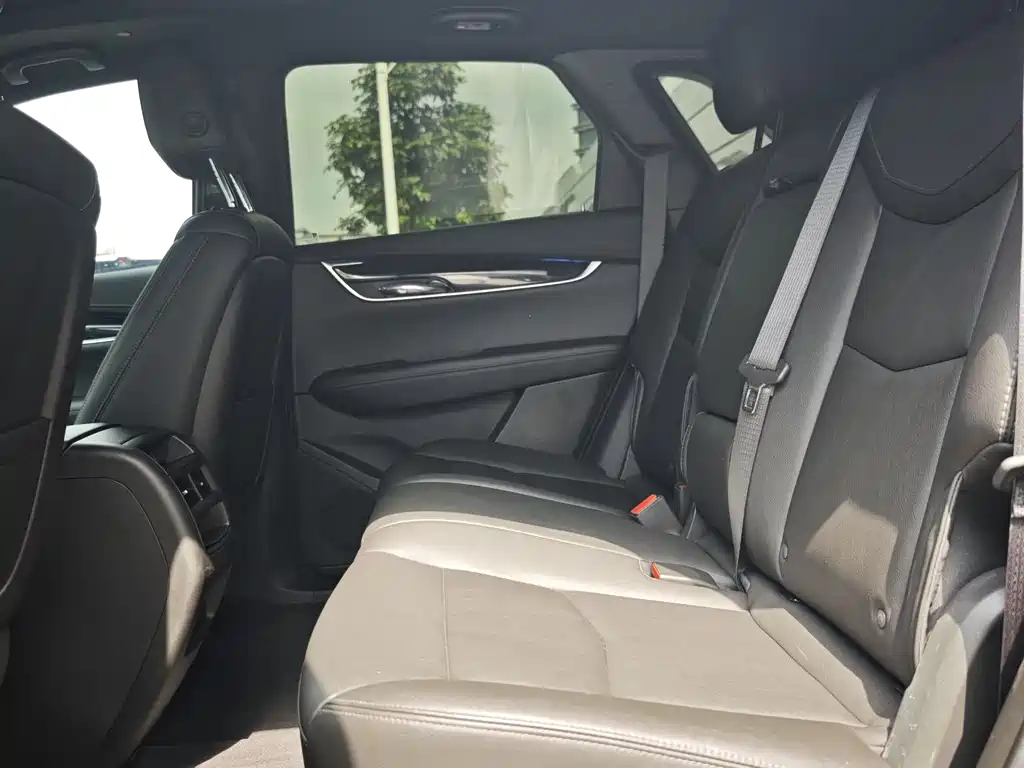 Cadillac XT5 2022 2.0T Luxury