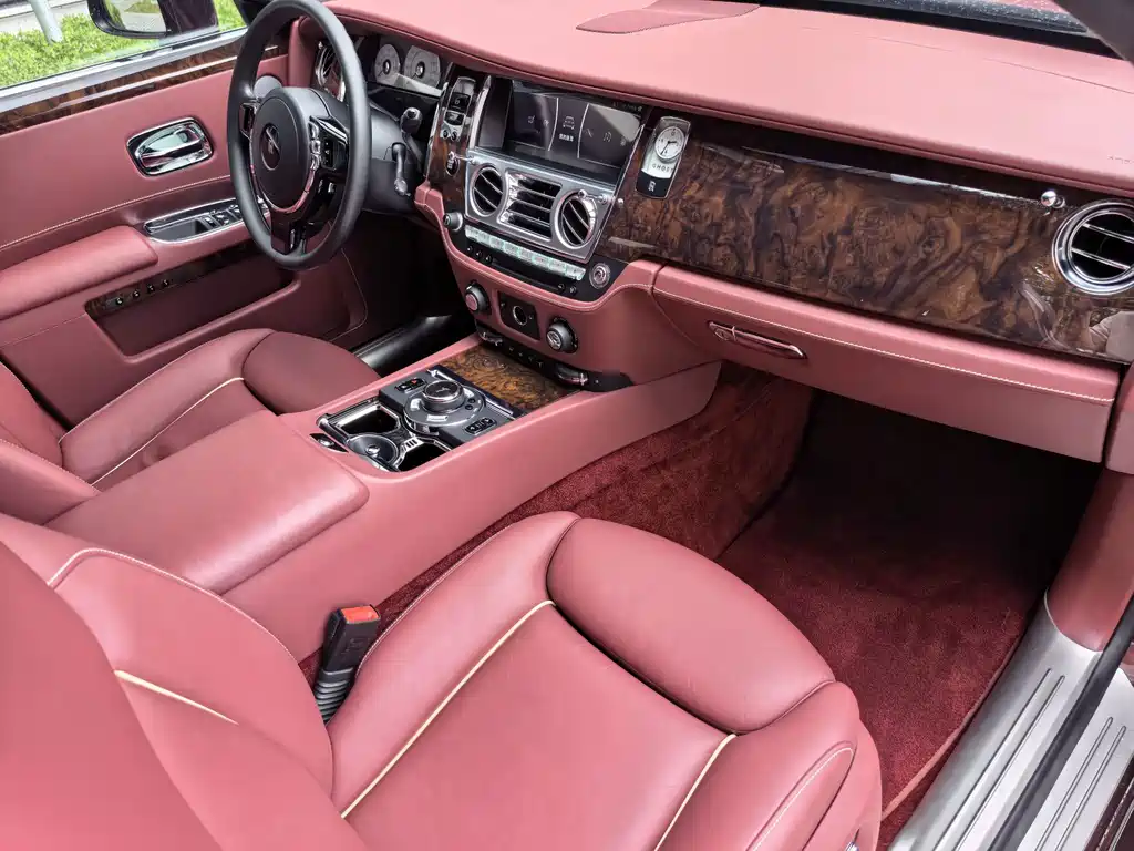 Rolls-Royce Ghost — миниатюра 37