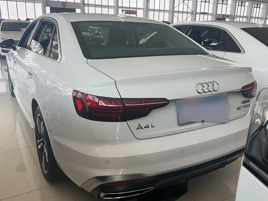 Audi A4L 2020 40 TFSI Luxury