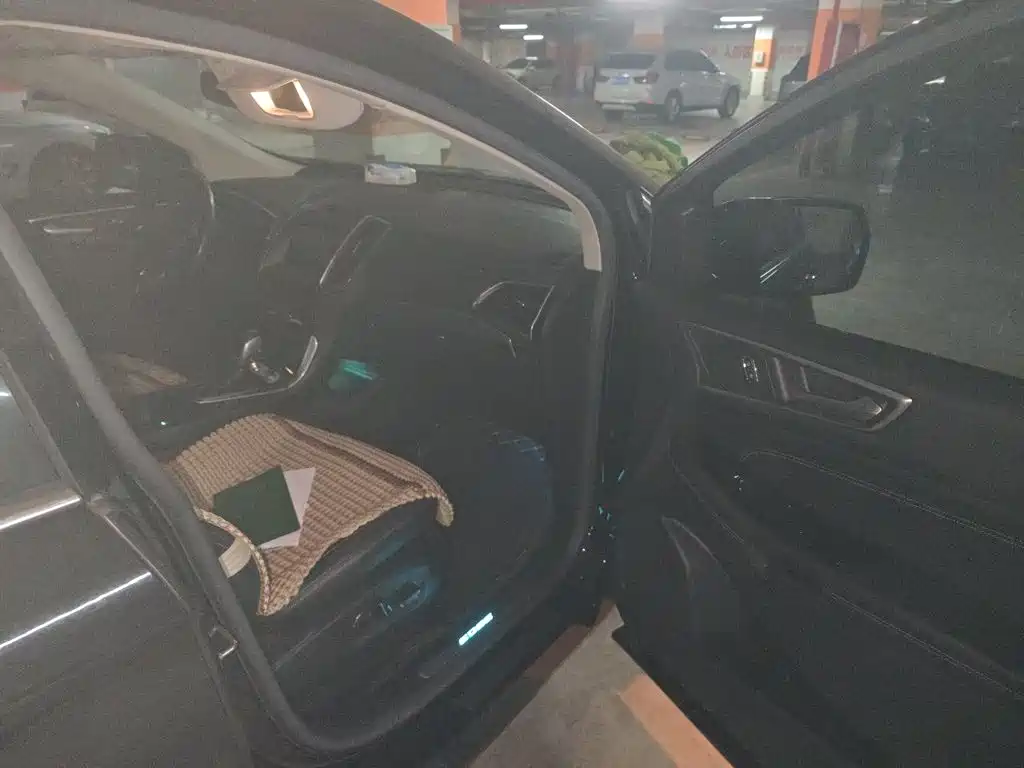 Ford Edge — миниатюра 19