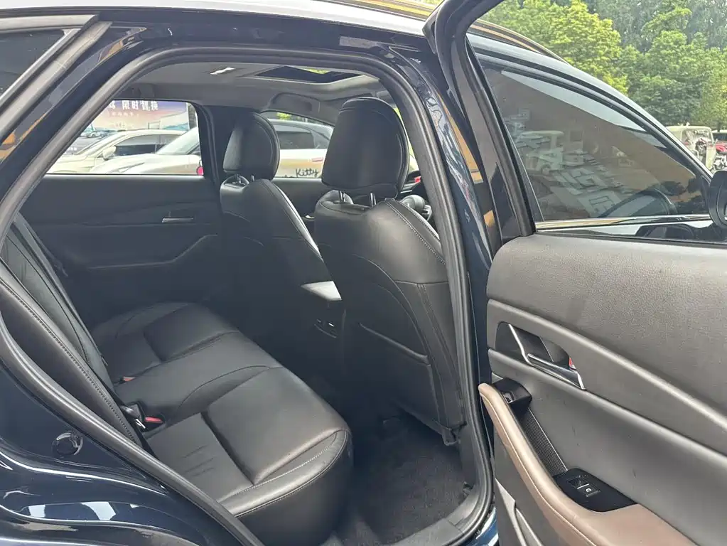 Mazda CX-30 — миниатюра 18