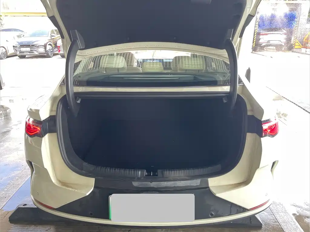 BYD Qin L — миниатюра 14