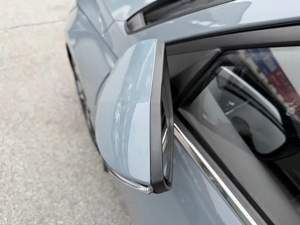 Hyundai Elantra — миниатюра 17