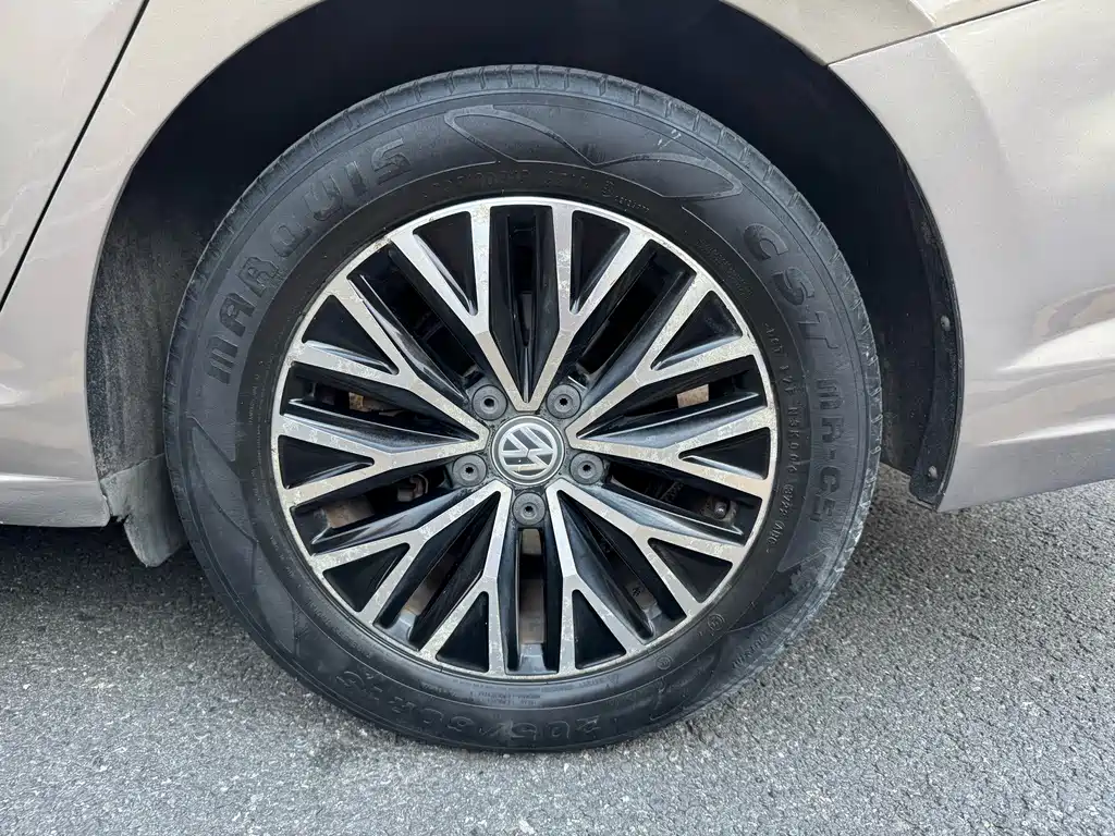 Volkswagen Sagitar — миниатюра 9