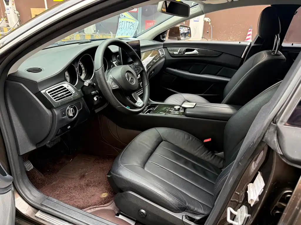 Mercedes-Benz CLS — миниатюра 10