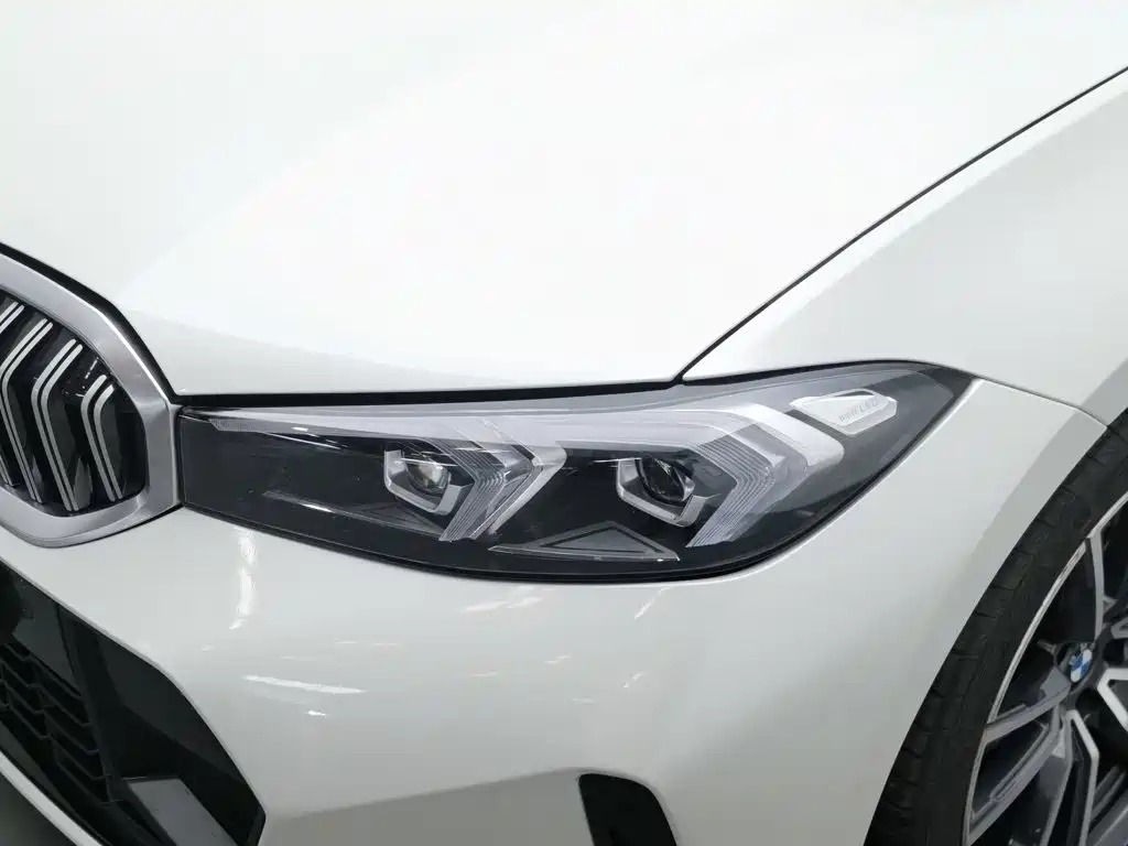 BMW 3 Series — миниатюра 7