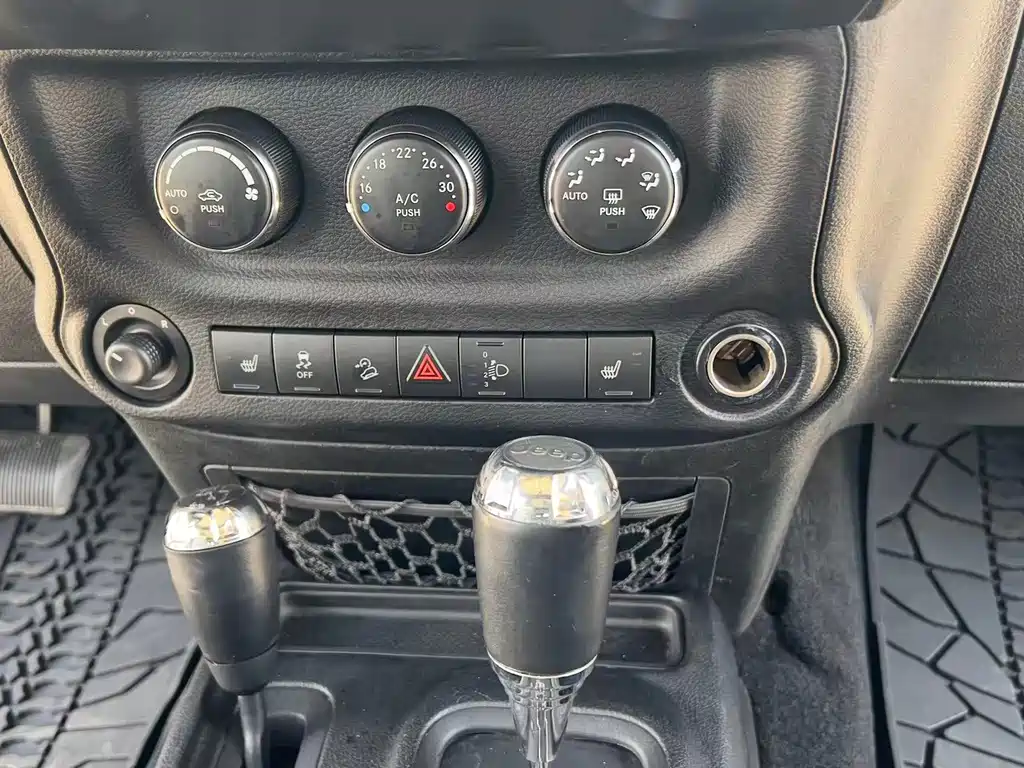 Jeep Wrangler — миниатюра 8