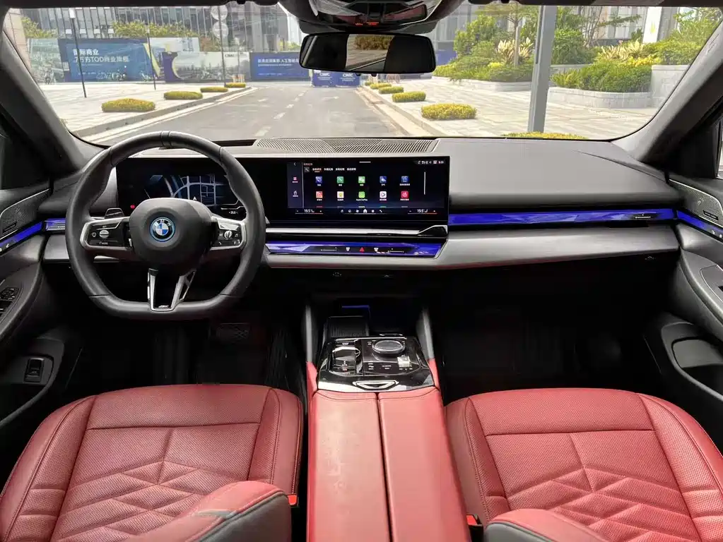 BMW i5 2025 eDrive 40L M Sport