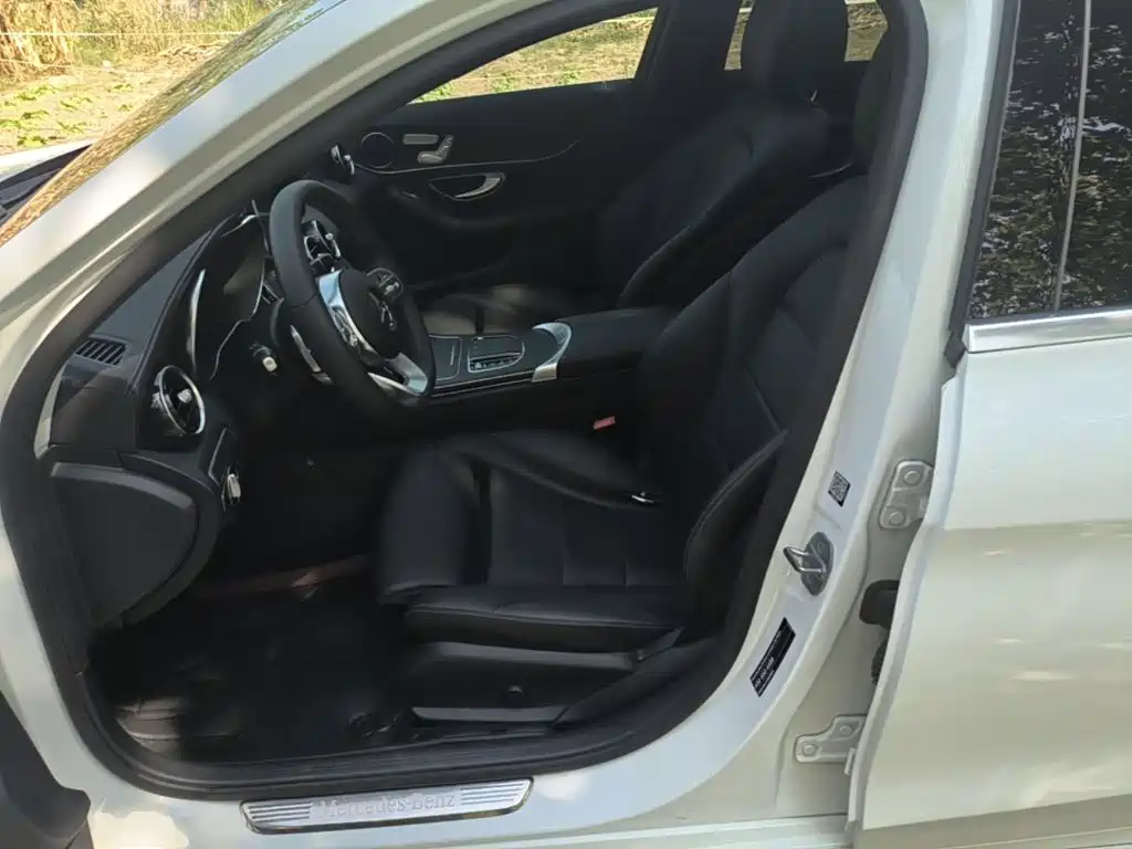 Mercedes-Benz C-Class — миниатюра 15