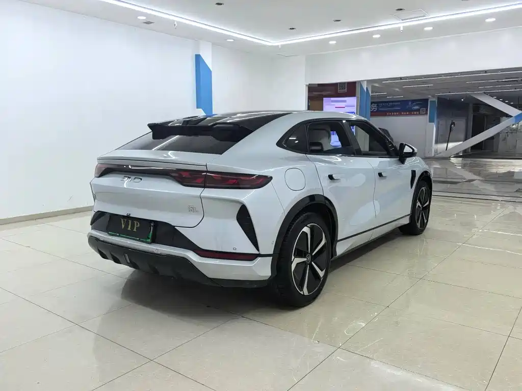 BYD SONG L EV